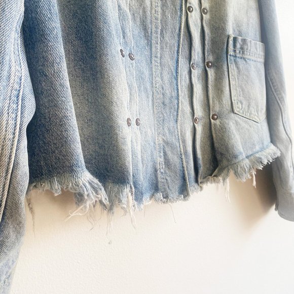 Free People Dillon Cotton Distressed Cropped Denim Jacket Oversize Size XS - Picture 7 of 12